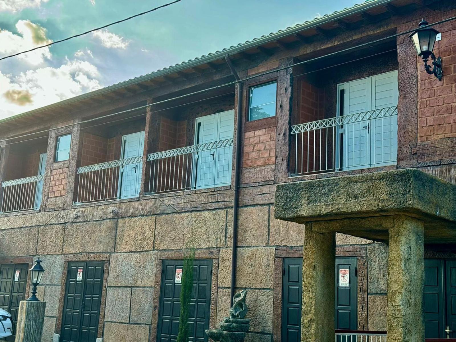 Apartamentos A 200M Do Centro - Hospedaria Villa Da Pedra Tiradentes Exterior foto